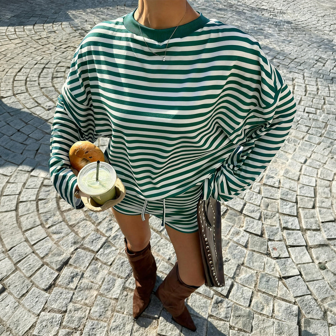 Damen nan gestreiftes Oversize-Lounge-Set mit Cropped-Sweatshirt und Kordel-Shorts Drune