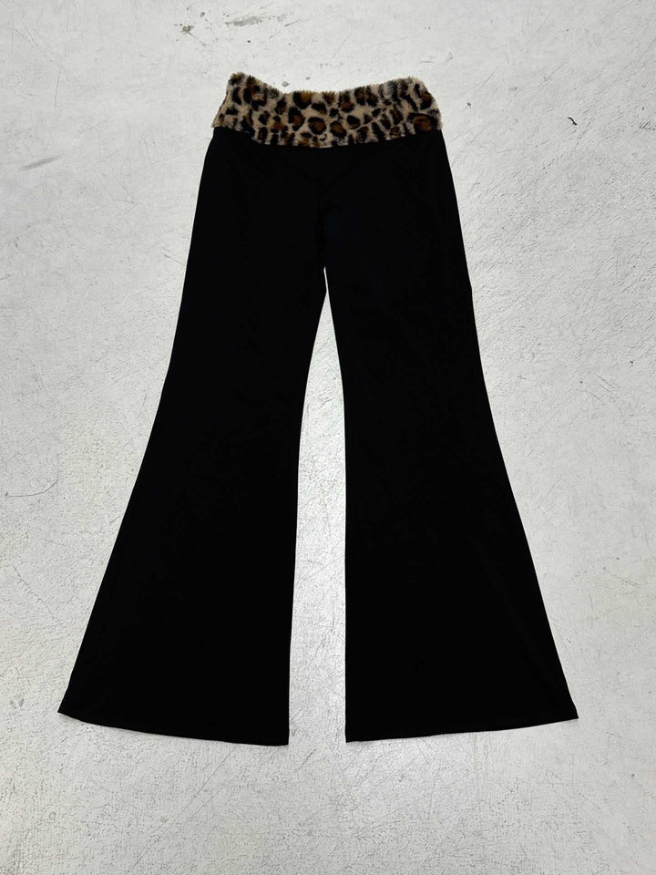 Damen nan schulterfreies Crop-Top mit kunstfellkragen und Manschetten im Leopardenmuster Drune