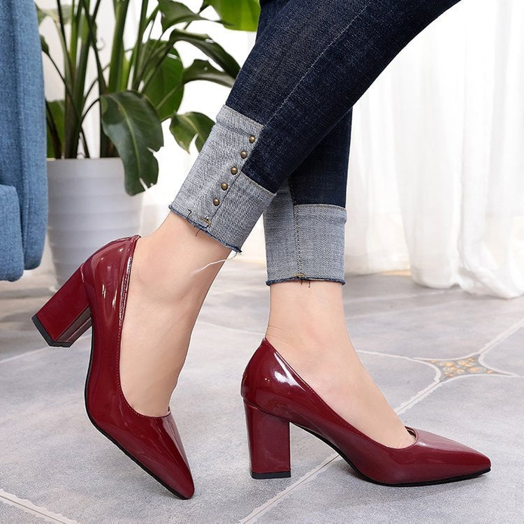 Damen Elegante High Heels mit blockiertem Absatz und modernem Acrylfinish Drune