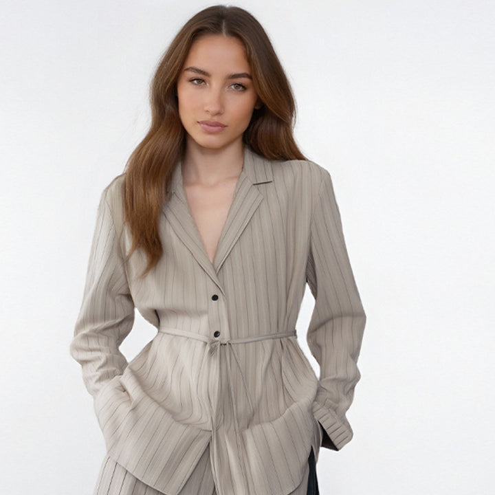 Damen stylisches Blazer-Kurzset mit modischen Streifen Drune