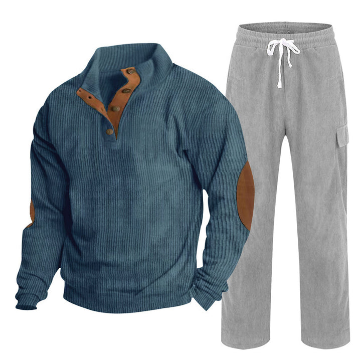 Herren nan strukturiertes Feinstrick-Halbknopf-Pullover und Feincord-Cargo-Zweiteiler Drune
