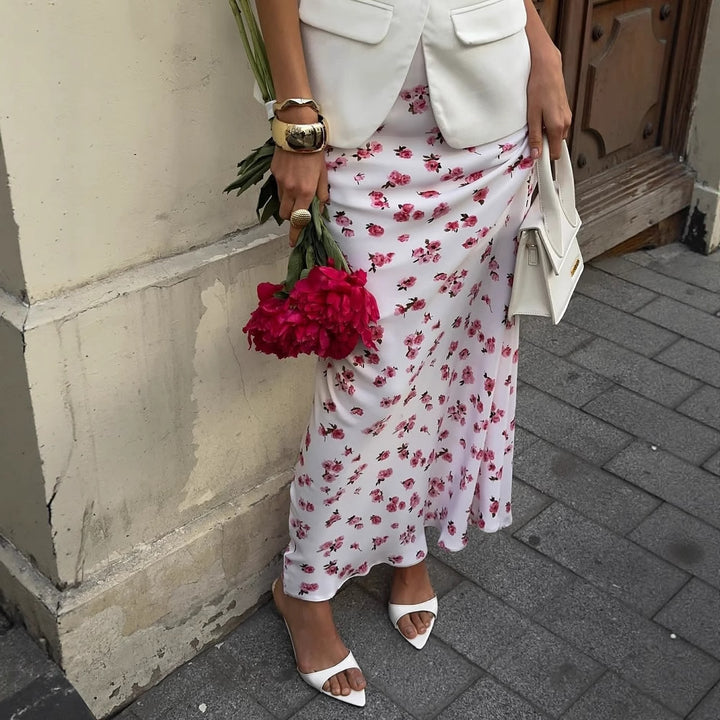 Damen Elegante Weste mit femininen Knopfdetails und modischen Eingrifftaschen Drune