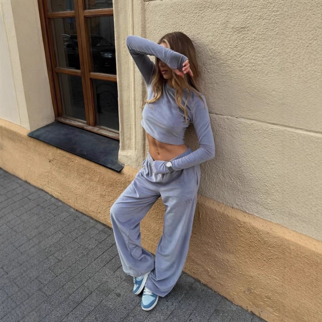 Damen Sportliches Set aus cropped Oberteil und weiten Hosen Drune