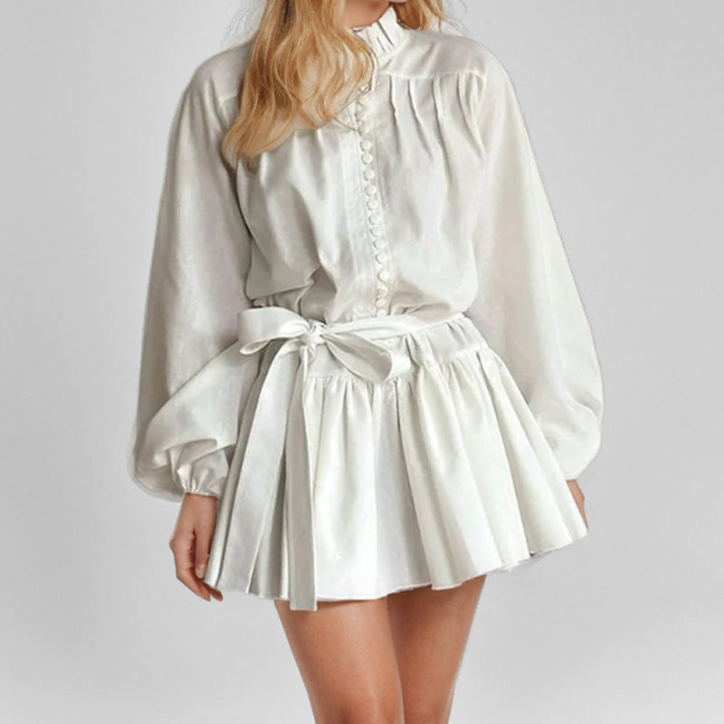 Damen Minikleid mit verspielt romantischem Muster und leichtem Faltenrock Drune