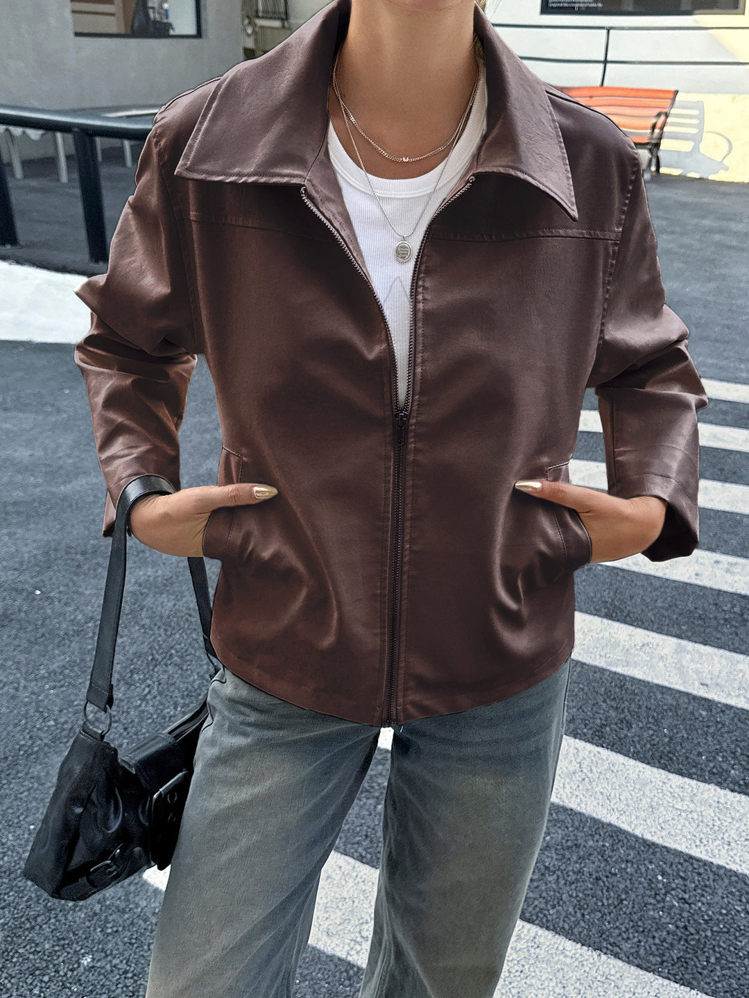 Damen nan elegante Kunstlederjacke mit Reißverschluss, Hemdkragen und Eingrifftaschen Drune