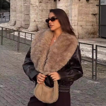 Damen nan kurze Lederjacke mit voluminösem Fellkragen, elastischem Bund und aufgesetzten Eingrifftaschen Drune