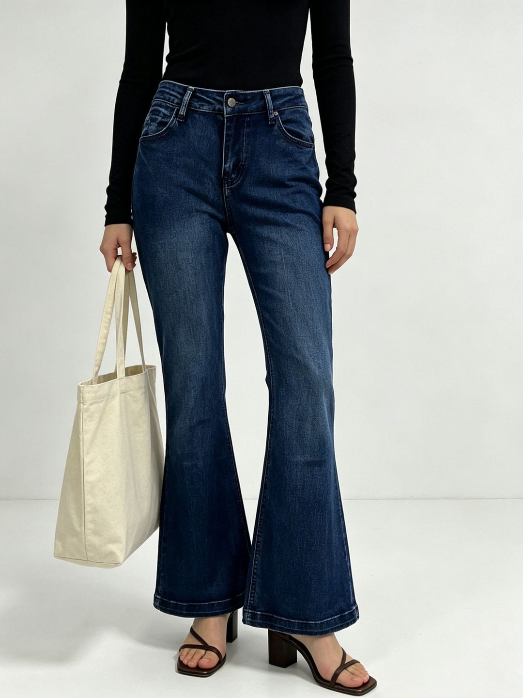 Damen nan High-Waist Flared-Jeans mit taillierendem Bund und weitem Schlag Drune