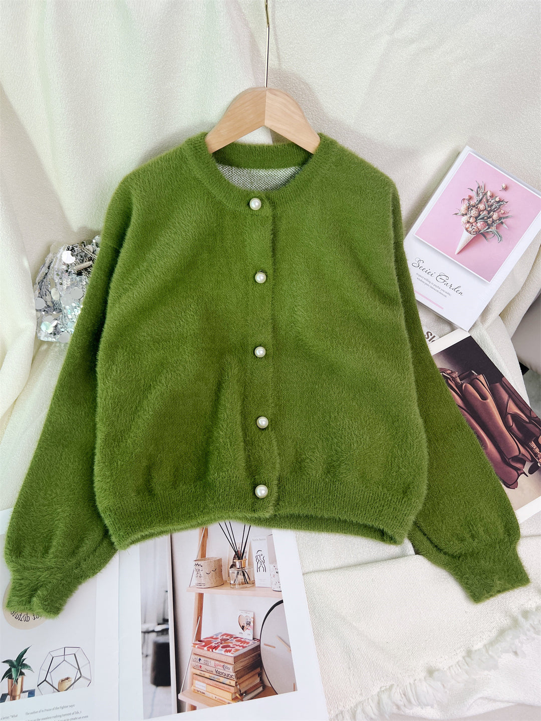 Damen kuschelige Strickjacke mit perlbesetzten Knöpfen und modernem Schnitt Drune