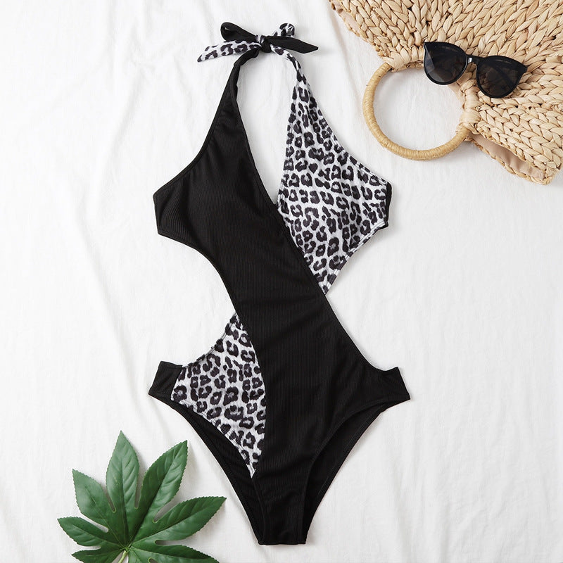 Damen Einteiler Badeanzug mit raffiniertem Cut-Out und modernem Tiermuster Drune