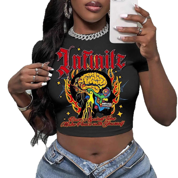 Damen Crop-Top mit künstlerischem Statement-Druck Drune