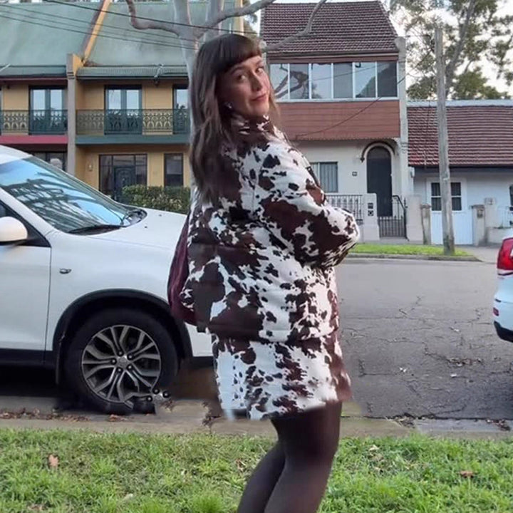 Damen gestepptes Kurzjacke mit Cow-Print Drune