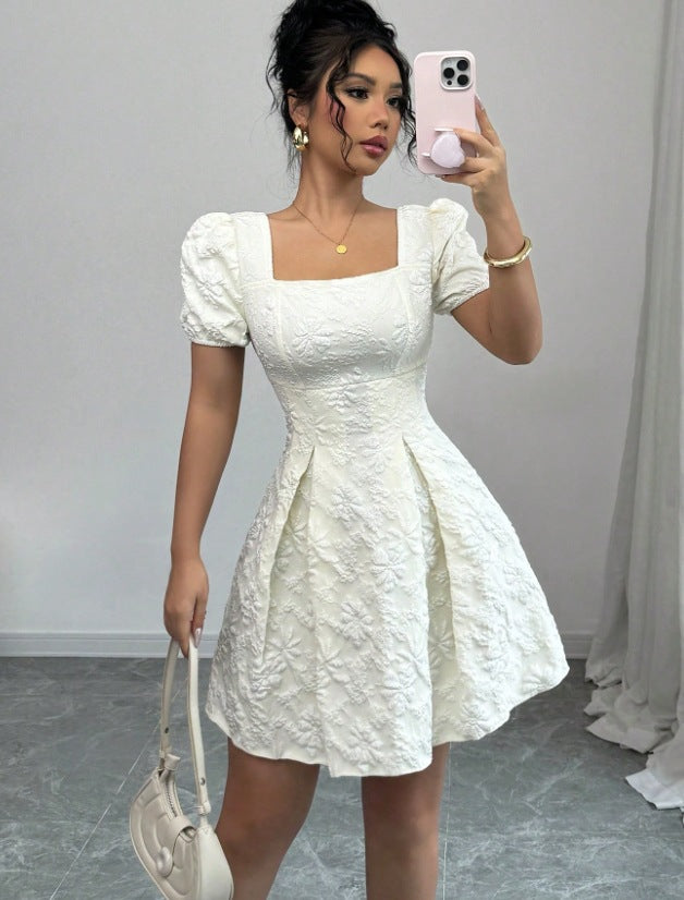 Damen Minikleid mit strukturiertem Blumendesign und Puffärmeln Drune
