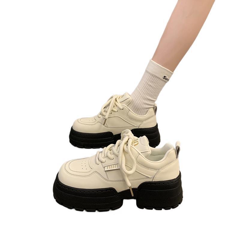 Damen Chunky Sneakers mit verstärktem Komfort und trendiger Sohlenstruktur Drune