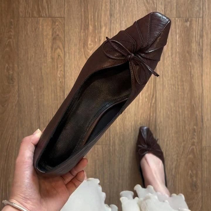 Damen Ballerina mit verspielter Schleifenapplikation aus hochwertigem Leder Drune