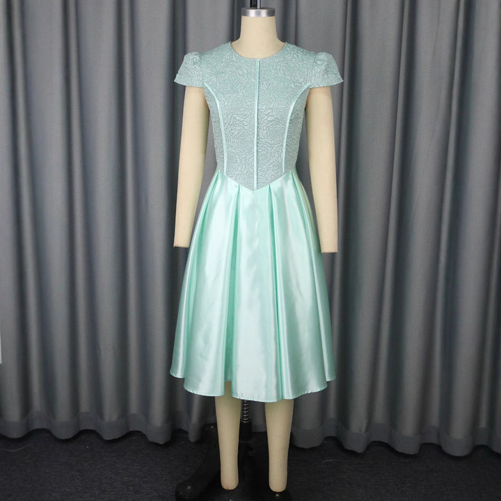 Damen Festliches Cocktailkleid mit floralem Spitzenoberteil und schwingendem Rock Drune