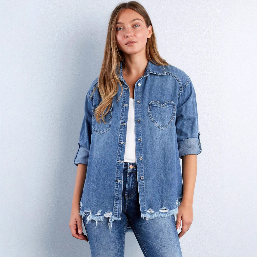 Damen nan lässige Denim-Hemdjacke Oversize mit aufgesetzten Brusttaschen, Herz-Stickdetail und ausgefranstem Saum Drune