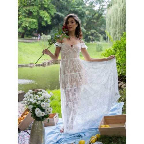 Damen Elegantes Spitzenkleid mit asymmetrischem Saum und verspielten Rüschendetails Drune