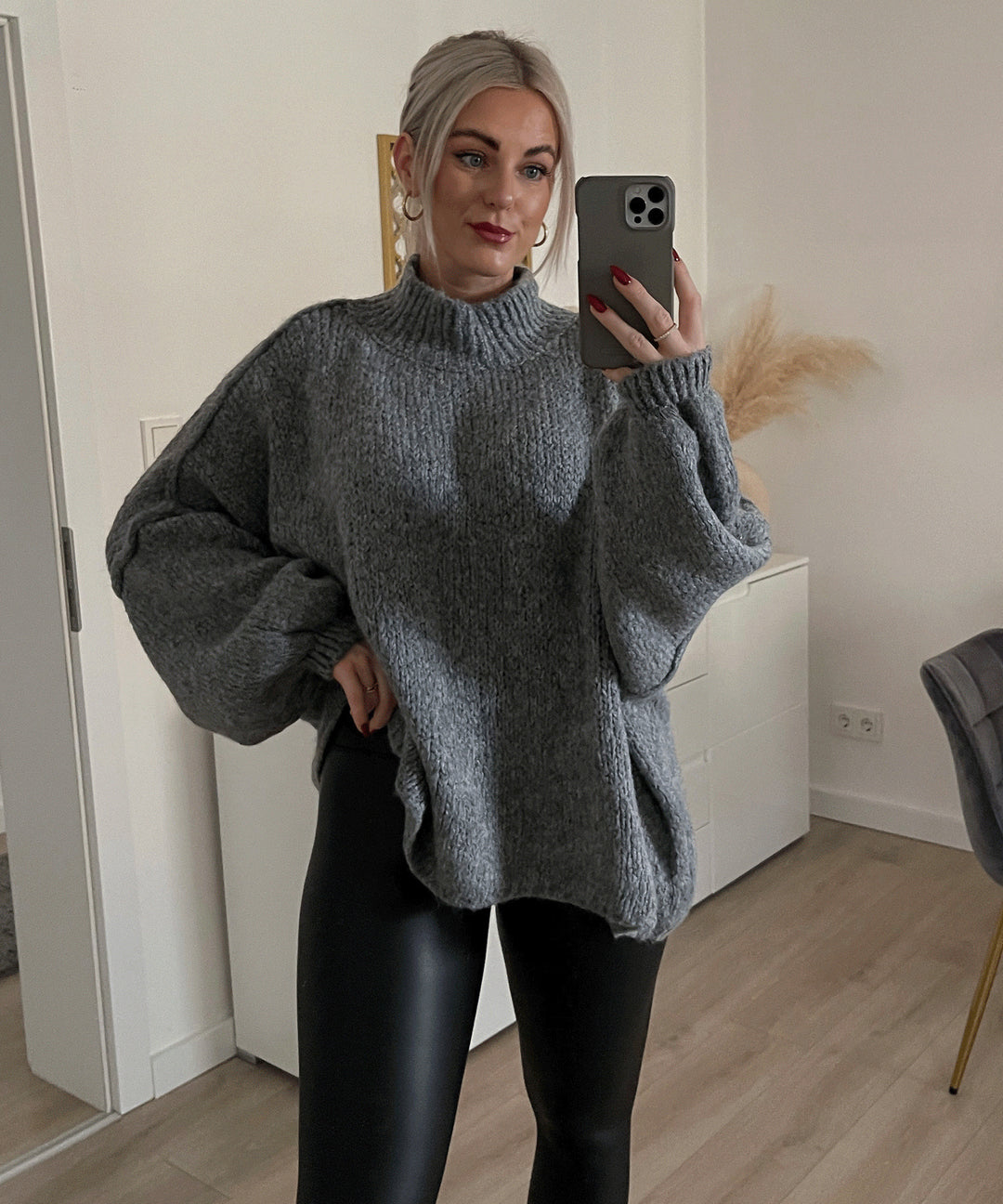 Damen lässiger Oversize Pullover mit hohen Ärmeln und unkonventionellem Schnitt Drune