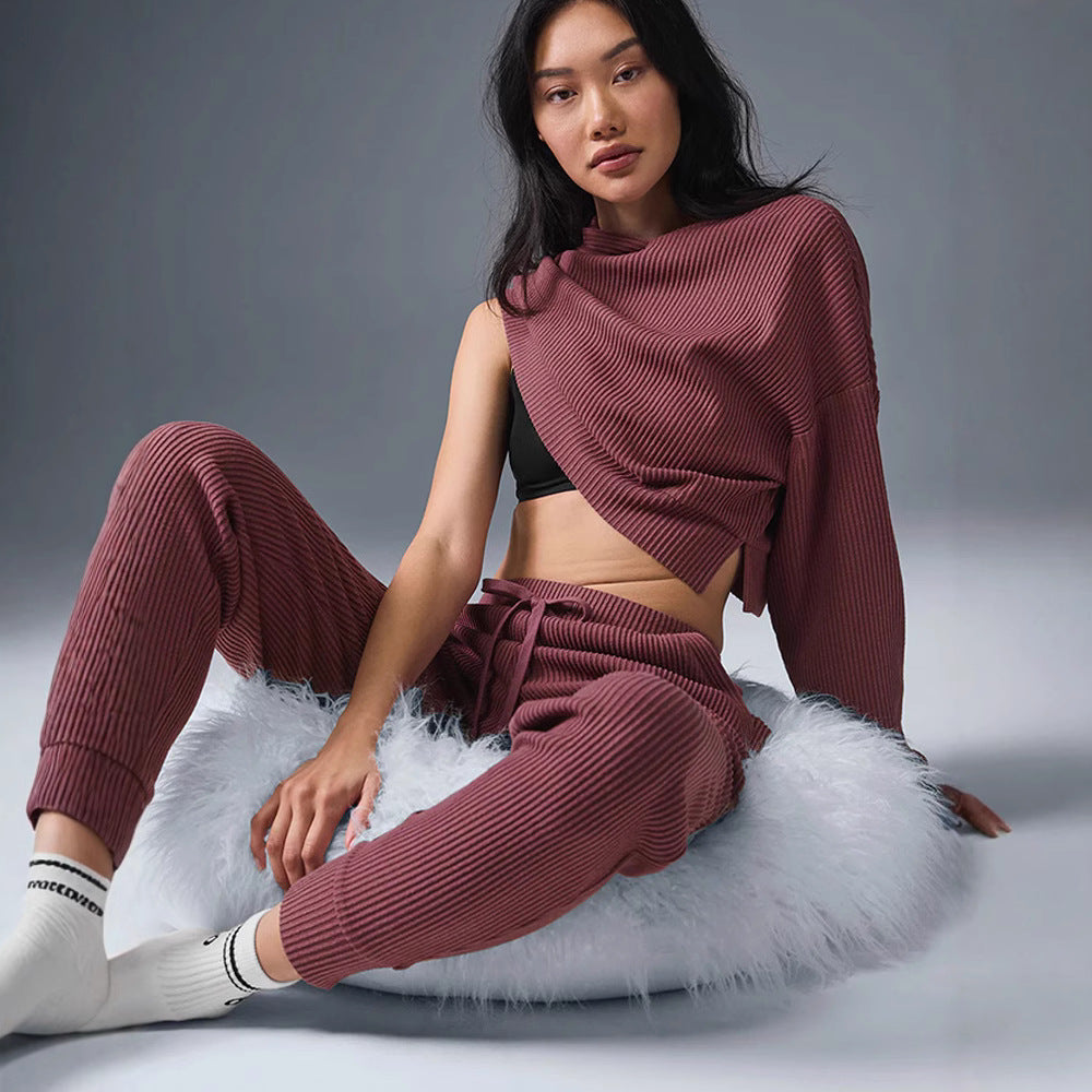 Damen lässiger cropped Hoodie und feine Jogginghose Drune