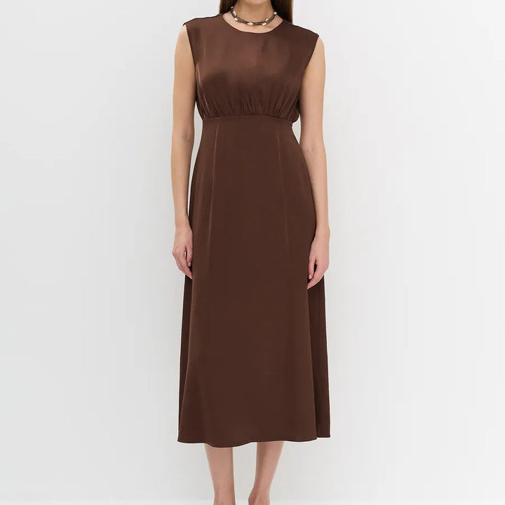 Damen Maxikleid mit elegantem Schnitt und raffinierter Taillierung Drune