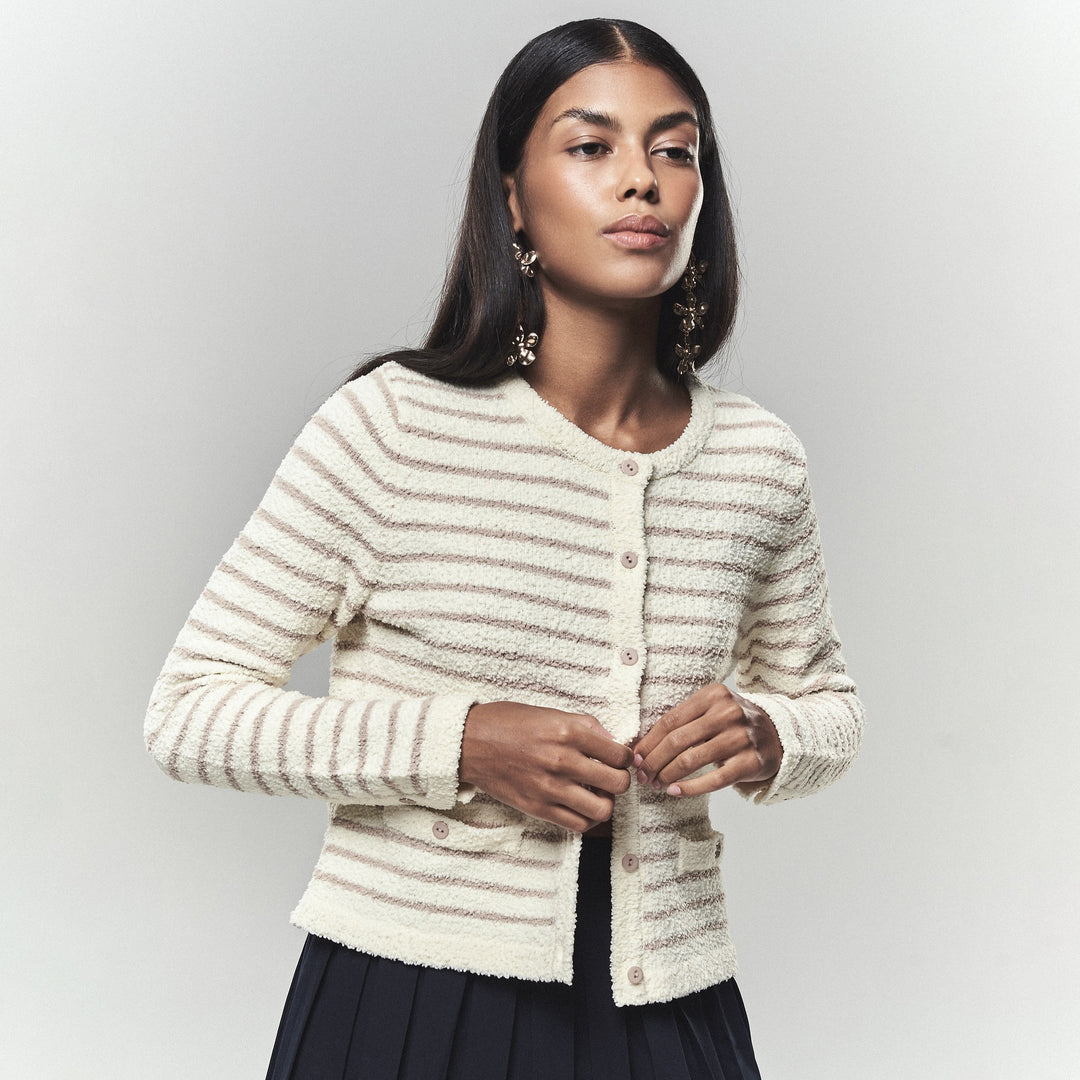 Damen Strickjacke mit eleganten Knopfdétails und lässigem Schnitt Drune