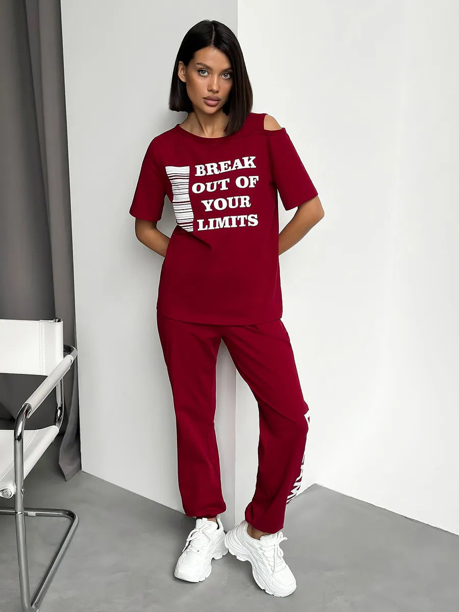 Damen Sportlicher Lounge-Anzug mit modischen Cut-Out-Ärmeln und Statement-Druck Drune