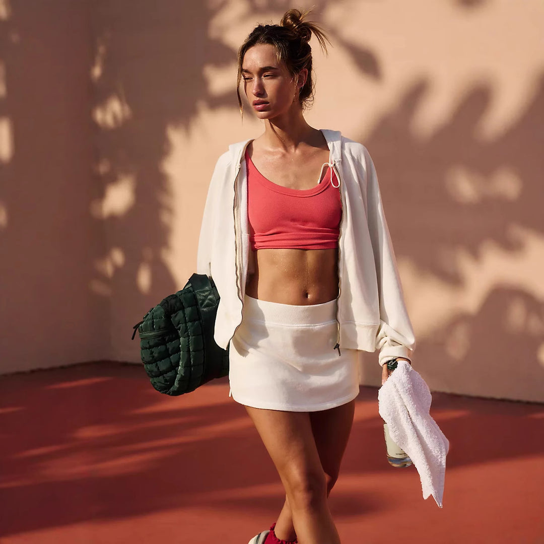 Damen sportliches Freizeit-Set mit lässiger Jacke und Rock Drune