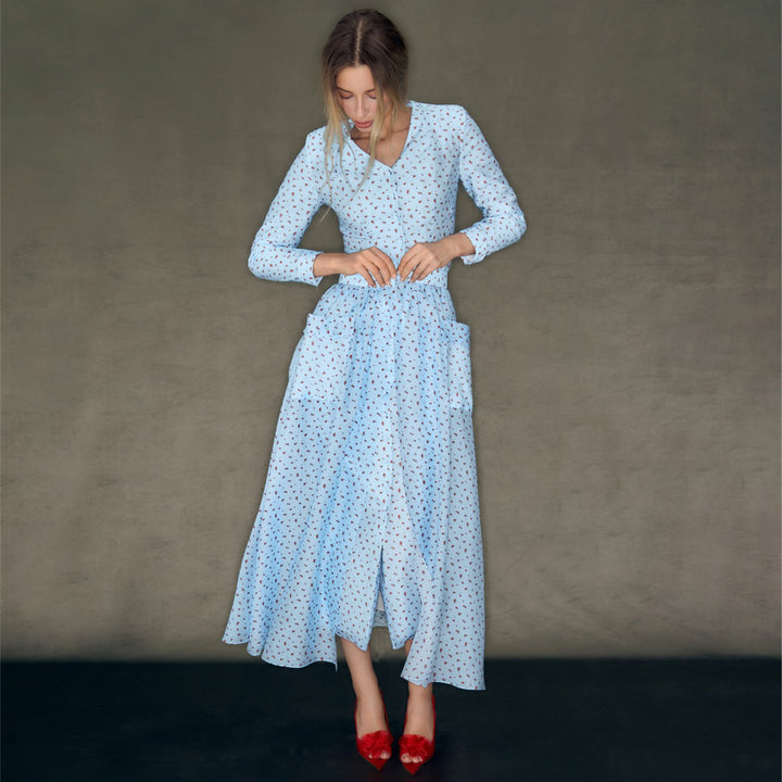 Damen Maxi-Silhouette Kleid mit eleganten Rüschendetails und Knopfleiste Drune