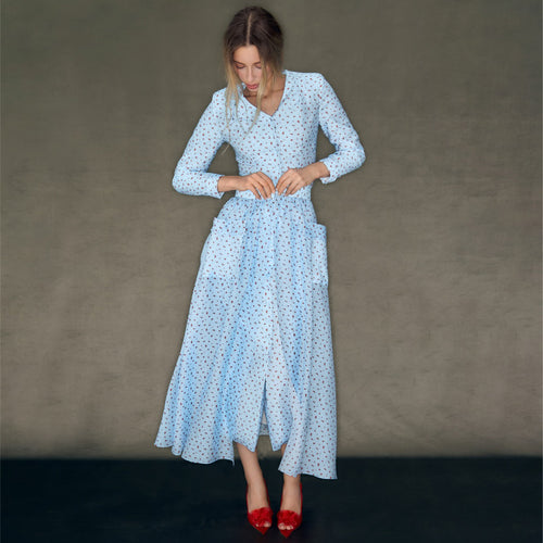 Damen Maxi-Silhouette Kleid mit eleganten Rüschendetails und Knopfleiste Drune