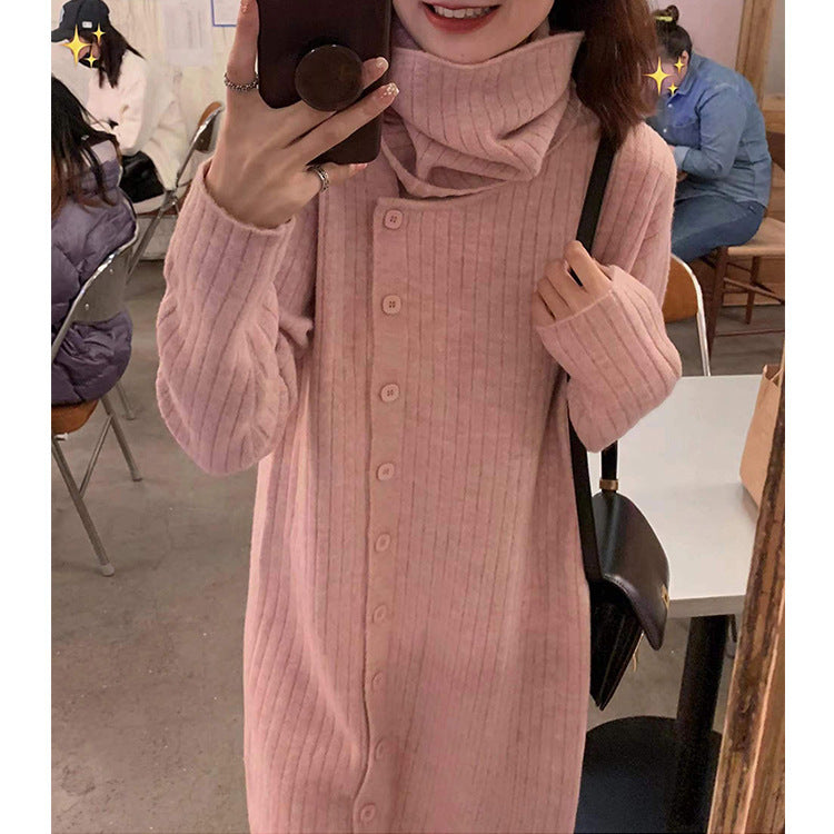Damen Strickkleid mit hohem Kragen und Knopfverschluss Drune