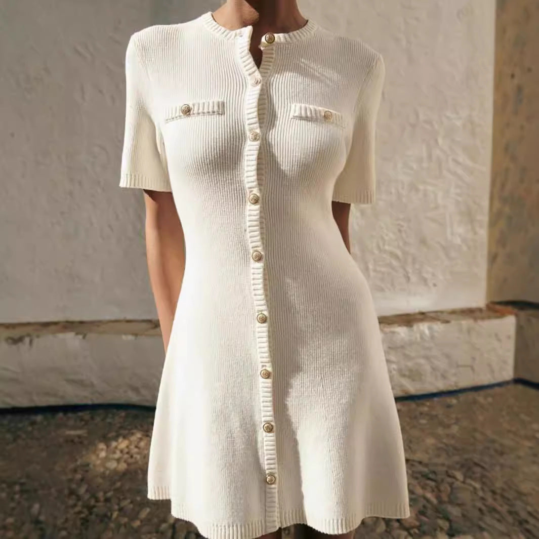 Damen Strickkleid mit Knopfleiste und dekorativen Taschen Drune