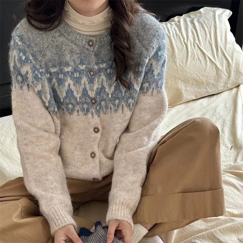 Damen Strickcardigan mit traditionellem Muster und Knopfdetails Drune