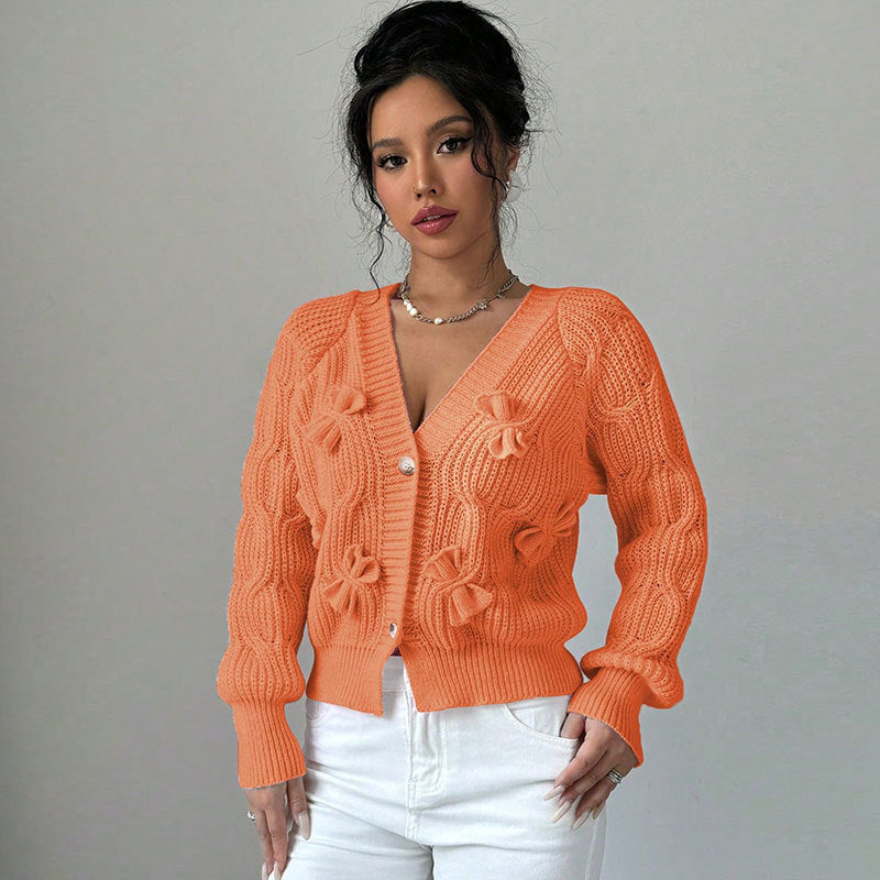 Damen Strickjacke mit floralem Reliefdesign und knopfbaren Details Drune
