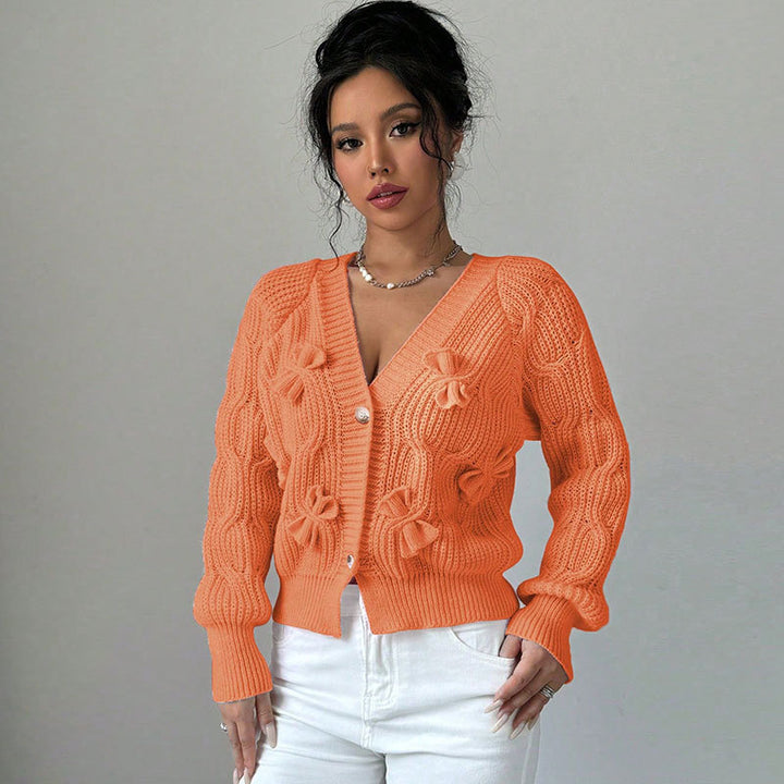 Damen Strickjacke mit floralem Reliefdesign und knopfbaren Details Drune