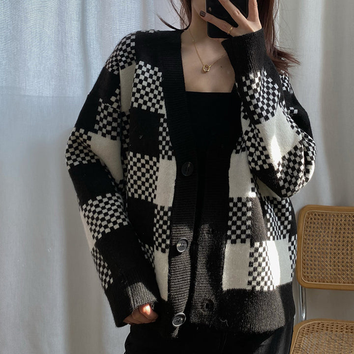 Damen Grobstrick Cardigan mit kontrastierendem Karomuster und Knopfdetails Drune