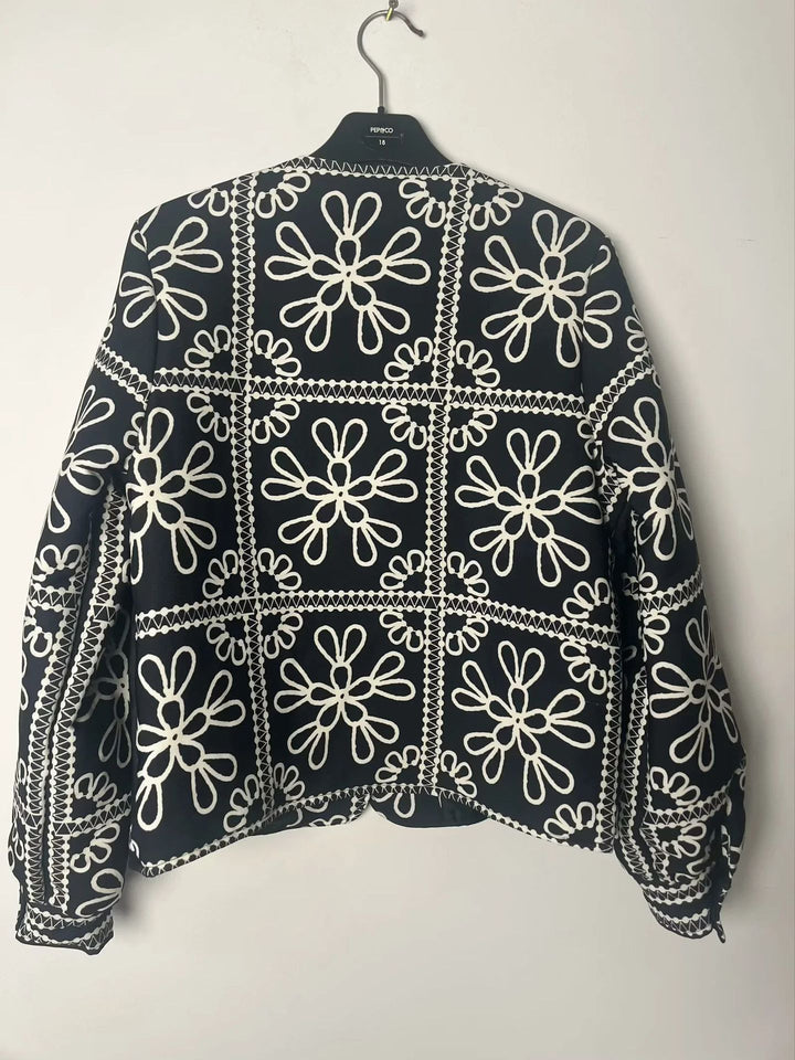 Damen gestickte Jacke mit floralem Design und modernem Schnitt Drune