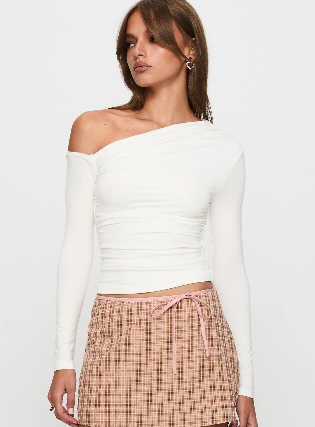 Damen Off-Shoulder Raffungsshirt mit langen Ärmeln und elegantem Design Drune
