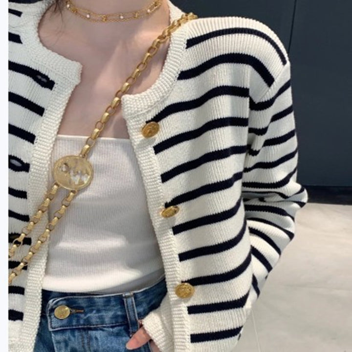 Damen Strickjacke mit eleganten Knöpfen und Streifenmuster Drune