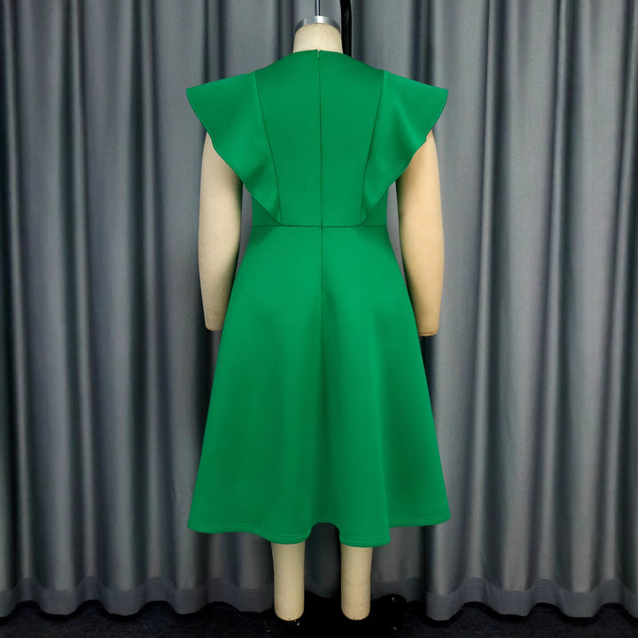 Damen Kleid mit extravagantem Kragen und edlen Details Drune