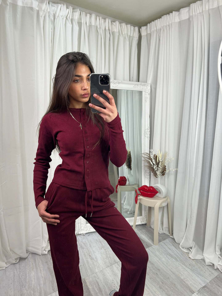 Damen gemütlicher Strickanzug mit Knopfdetails und elegantem Design Drune