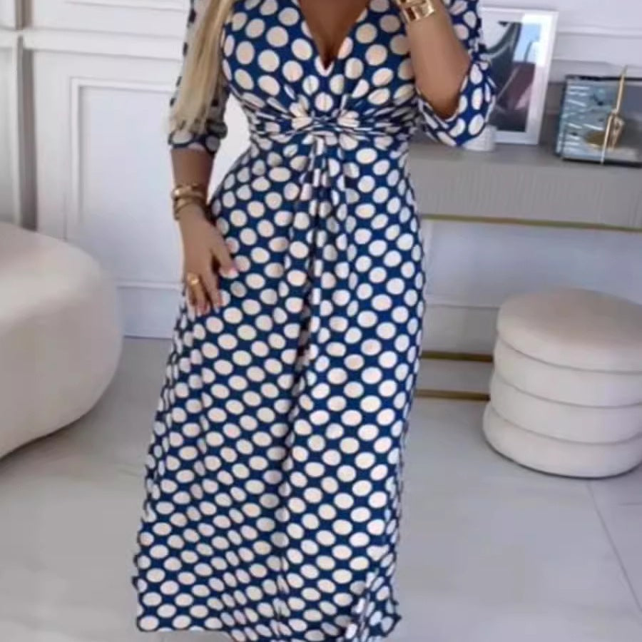 Damen Maxikleid mit modernem Punktenmuster und eleganter Wickeloptik Drune