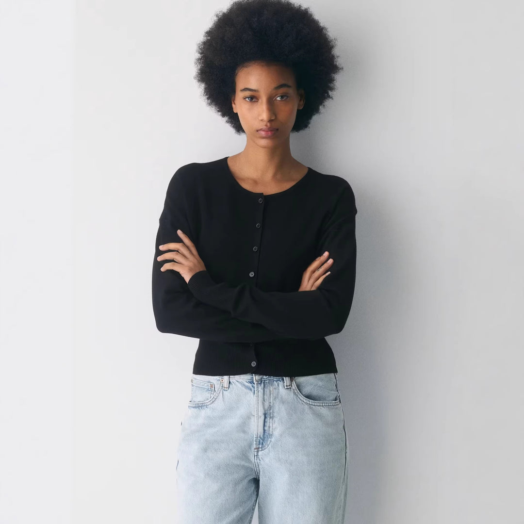Damen modische, eng geschnittene Strickjacke mit Knopfleiste Drune