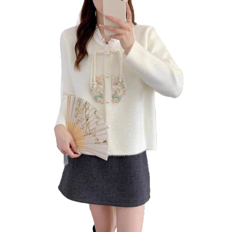Damen Luxuriöser Strickpullover mit dekorativen Knopfdetails und Rüschen Drune