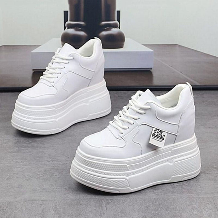 Damen Plattform Sneakers mit modischer Silhouette und stabiler Sohle Drune