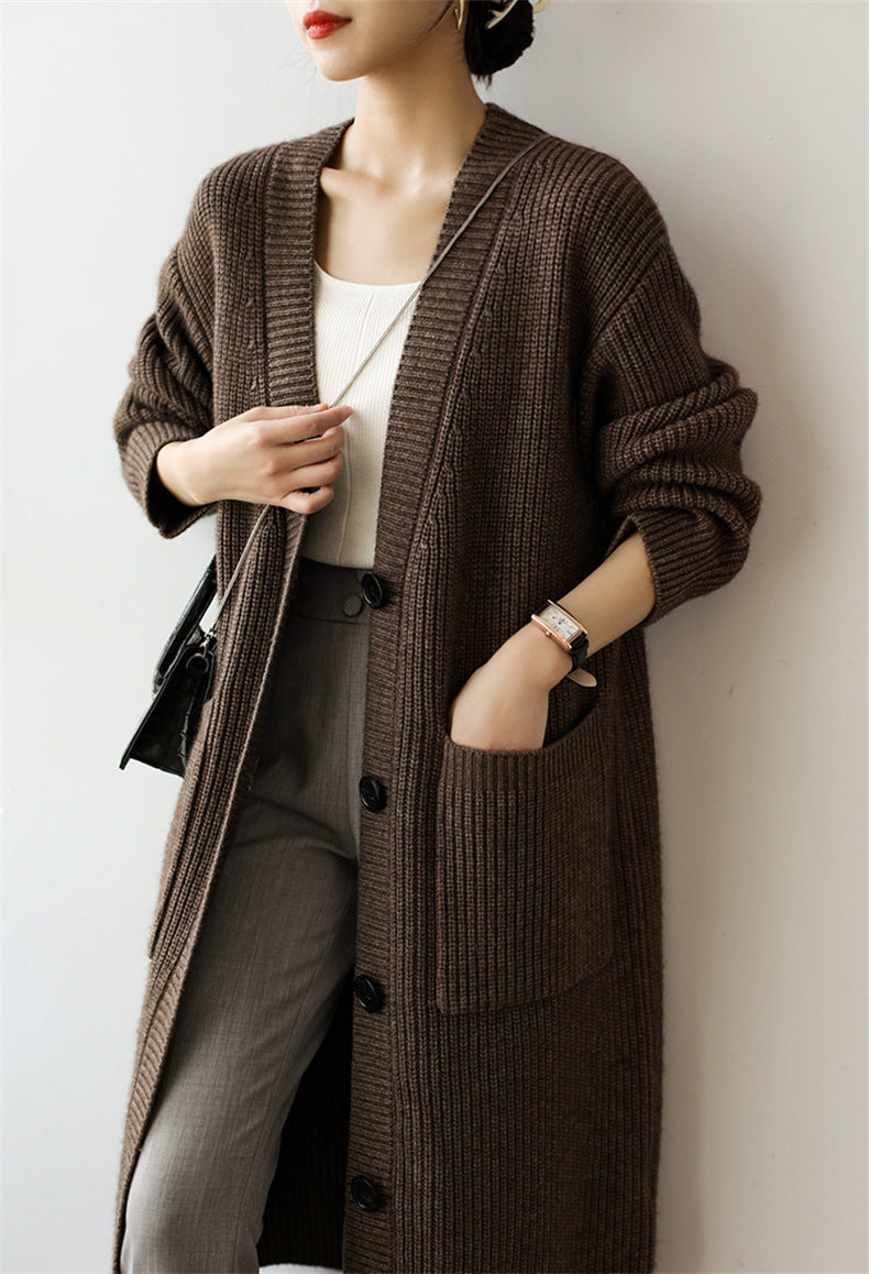 Damen großzügig geschnittener Strickcardigan mit praktischen Taschen und dekorativer Knopfleiste Drune