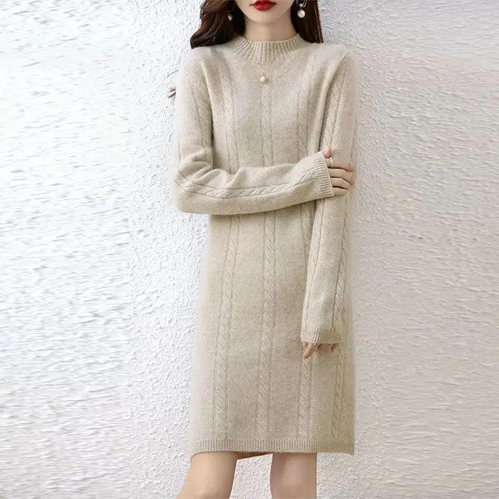 Damen Strickkleid mit elegantem Zopfdesign und hohem Kragen Drune
