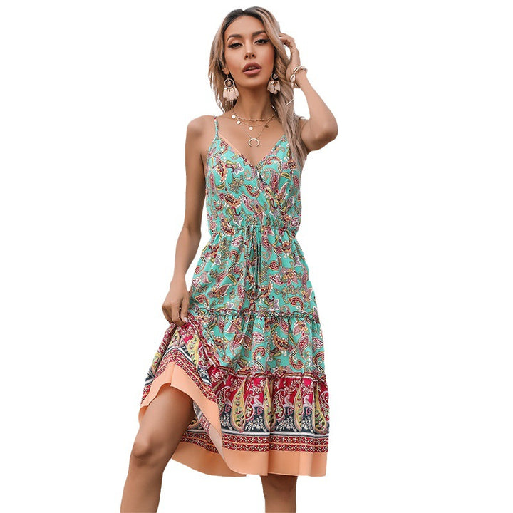 Damen Sommerliches Wickelkleid mit romantischem Paisleymuster und Rüschendetails Drune