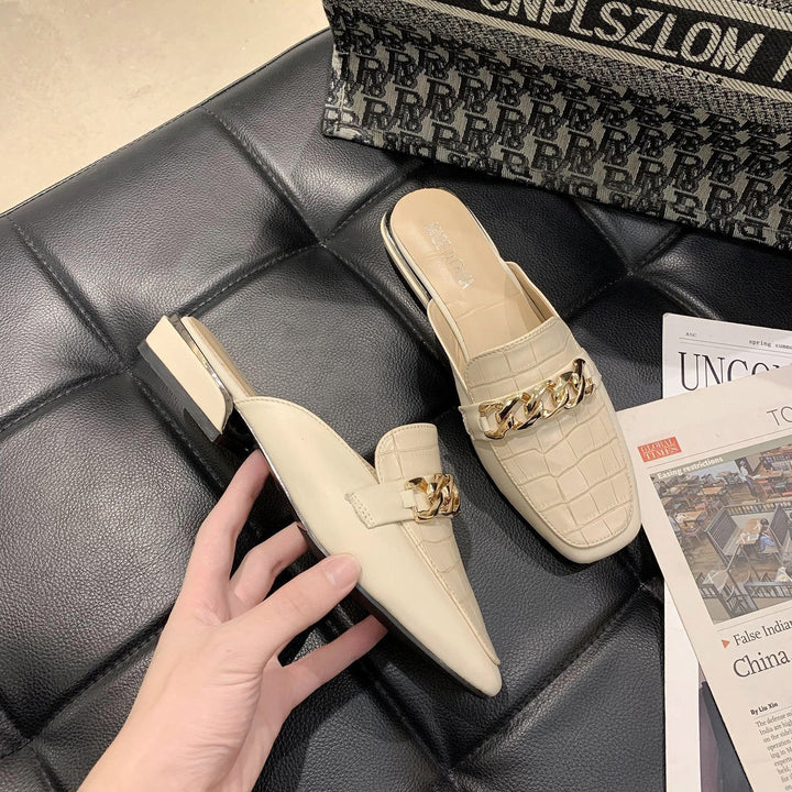 Damen Mules mit hochwertiger Kroko-Prägung und modischer Kettenapplikation Drune