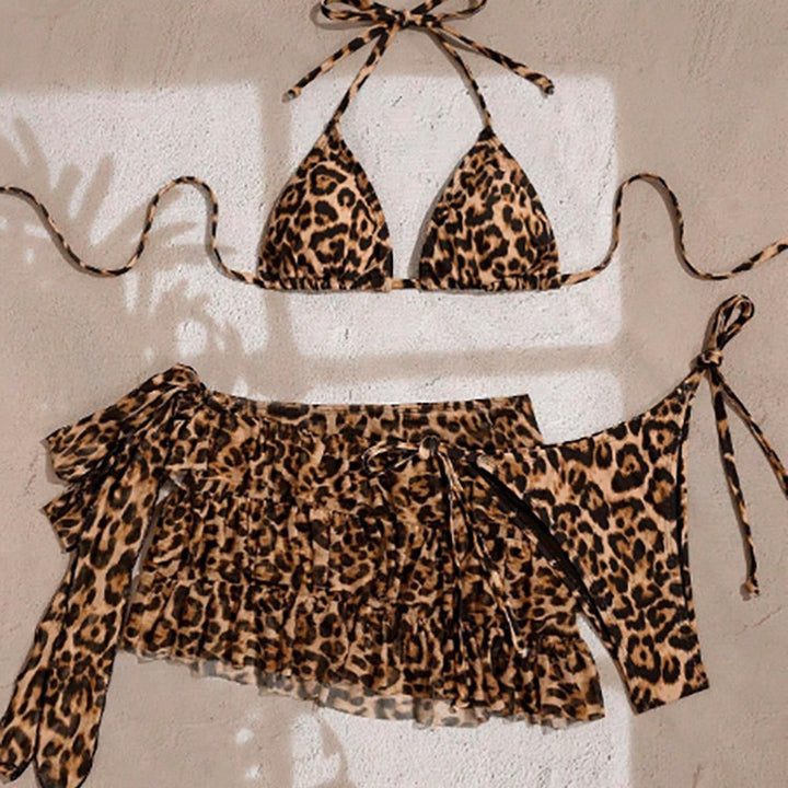 Damen Triangel-Bikini mit raffinierten Rüschendetails und floralem Überrock Drune