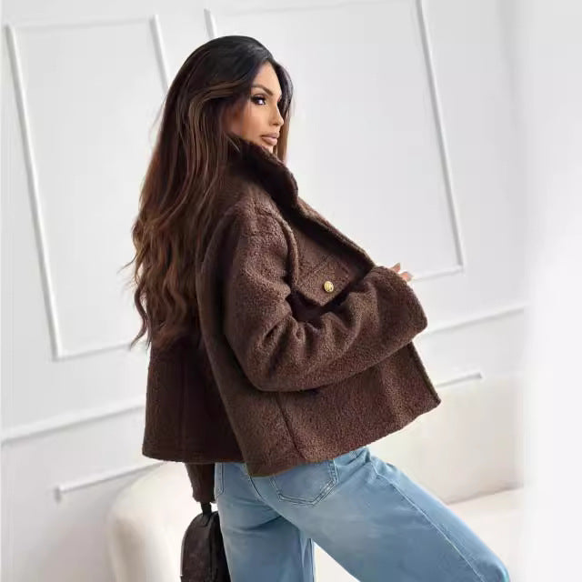 Damen Teddyjacke mit praktischen Taschen und eleganten Knopfdetails Drune